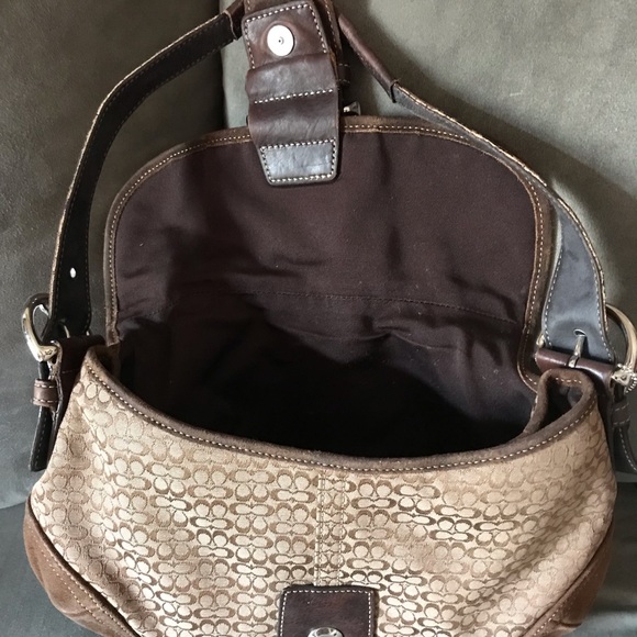 Coach Handbag - Picture 2 of 3